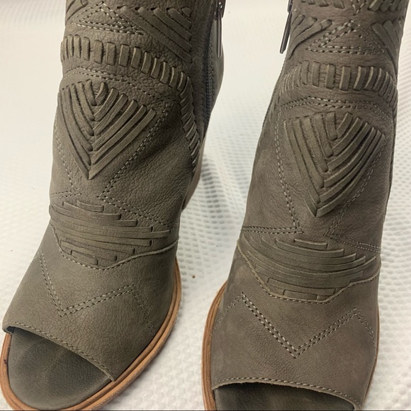 Vince Camuto Karinta heel - Picture 12 of 15